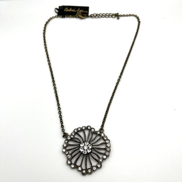 Cookie Lee Genuine‎ Crystal Necklace Antique Gold Tone Chain Floral Pendant NEW - Picture 1 of 5